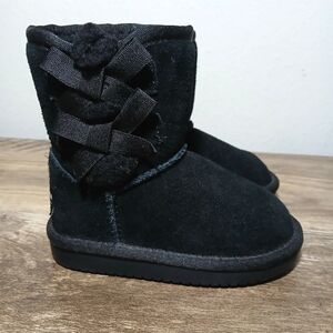 Koolaburra by UGG Victoria Short Boot - Kids' Size 7